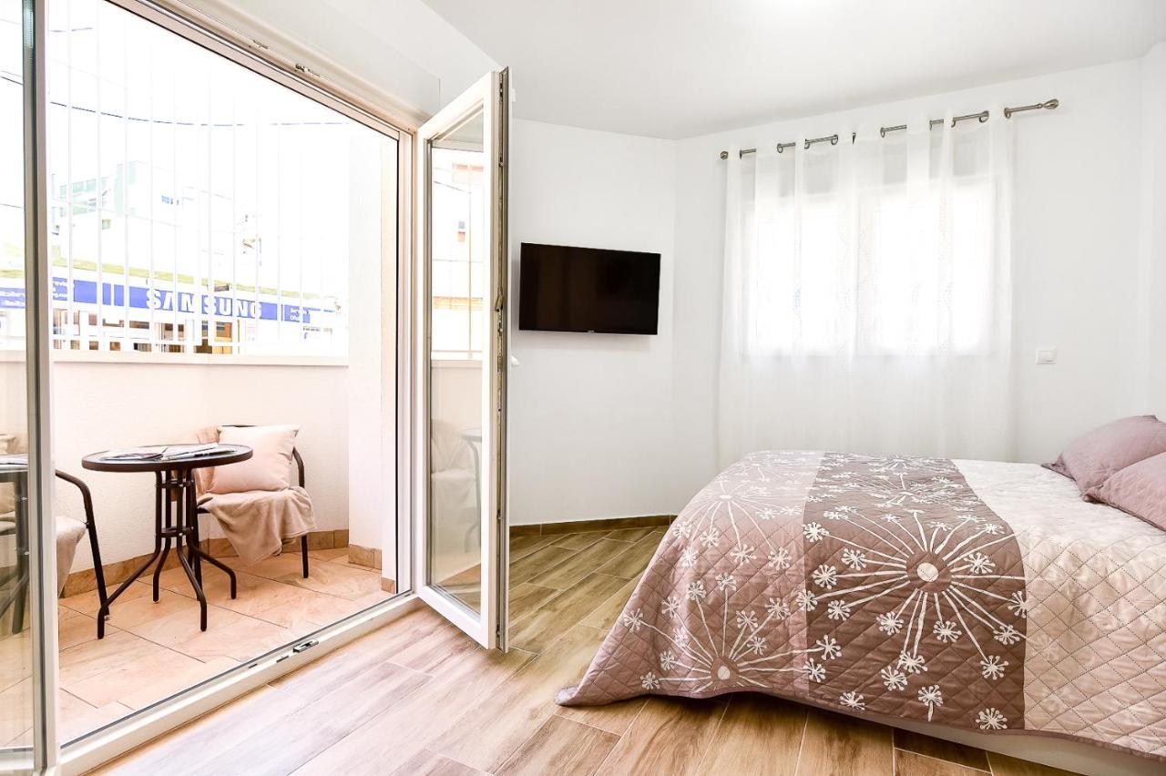Apartments Cura Beach ตอร์เรเวียคา ภายนอก รูปภาพ